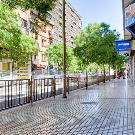 Apartamentos San Lazaro 2 Zaragoza Exterior photo